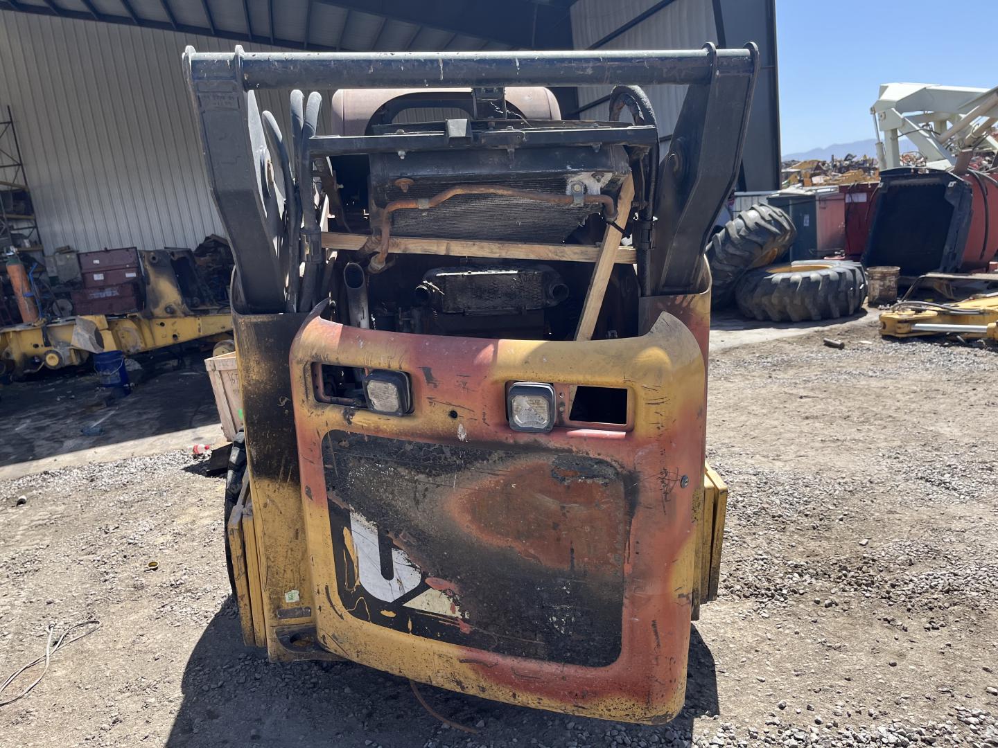 ./imagenes/INVOICE/2019/18065/MINICARGADOR CATERPILLAR 272C (7).JPG